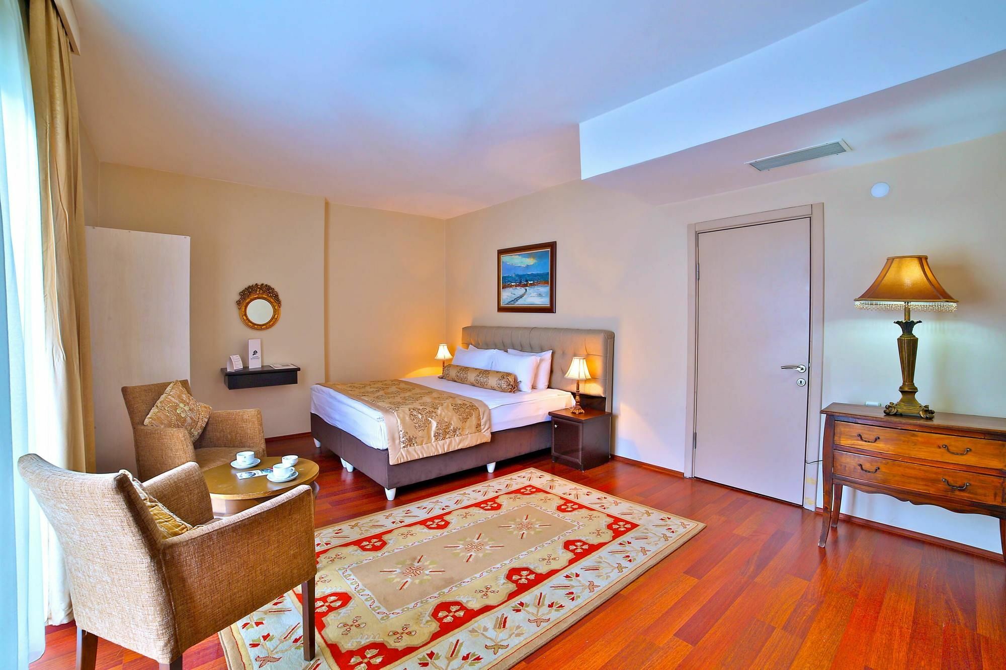Bahira Suite Hotel Istanbul Bagian luar foto